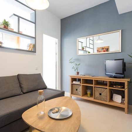 Center'S Heart Apartment Sevilla Bagian luar foto