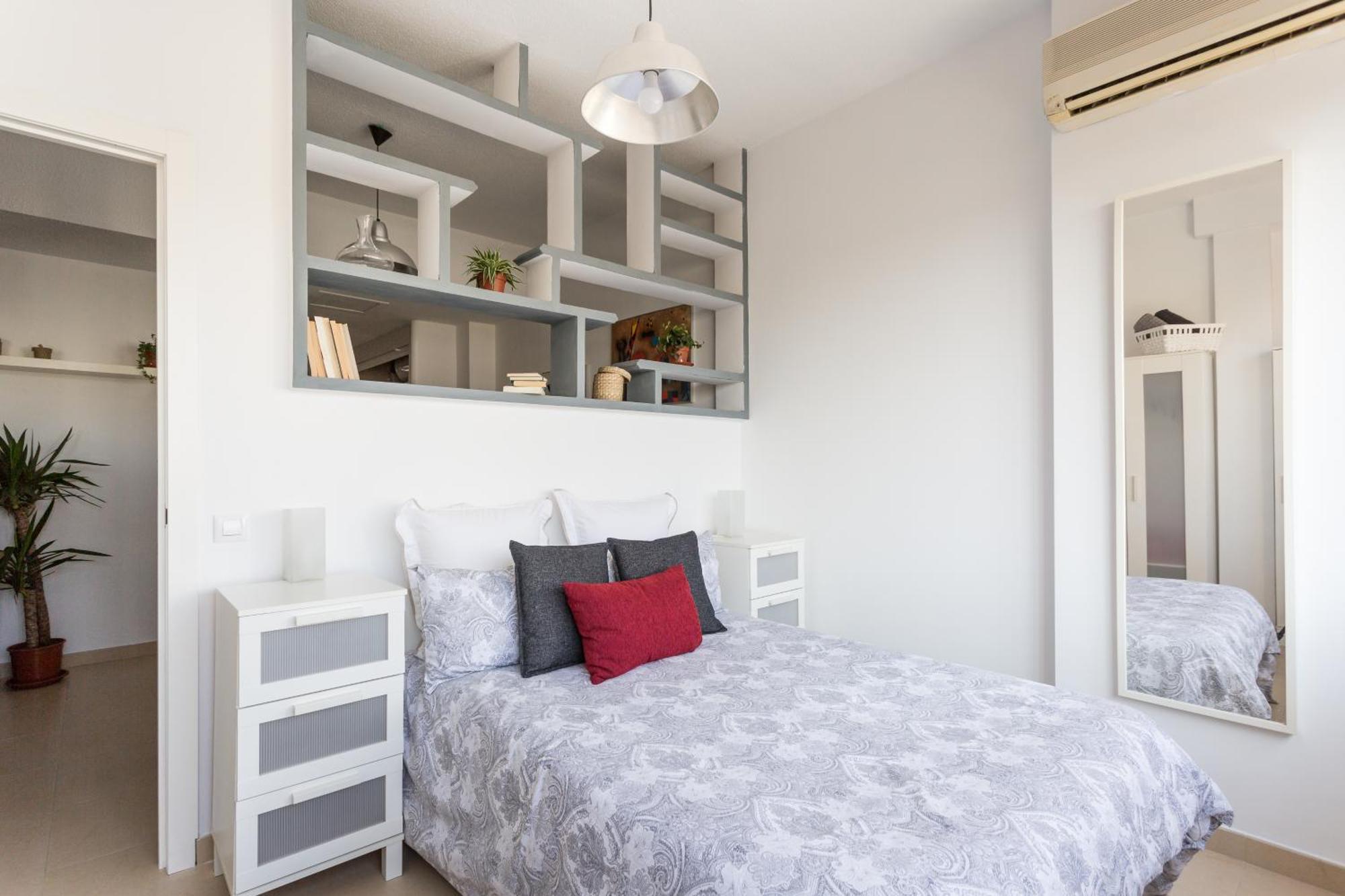 Center'S Heart Apartment Sevilla Bagian luar foto